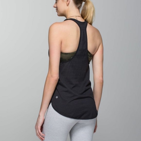 lululemon athletica Tops - Lululemon 105 F Singlet Tank Black
